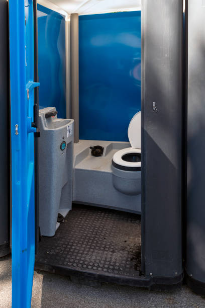 Best Portable restroom trailer rental  in Sylacauga, AL